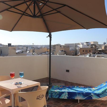 Апартаменты St Julians Sliema Penthouse 3 Minutes Walk From Seafront Экстерьер фото